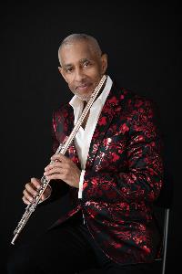 nestor-torres_promo-photo-7-98036d534d7e4f7f8bf6163d3575f3c9